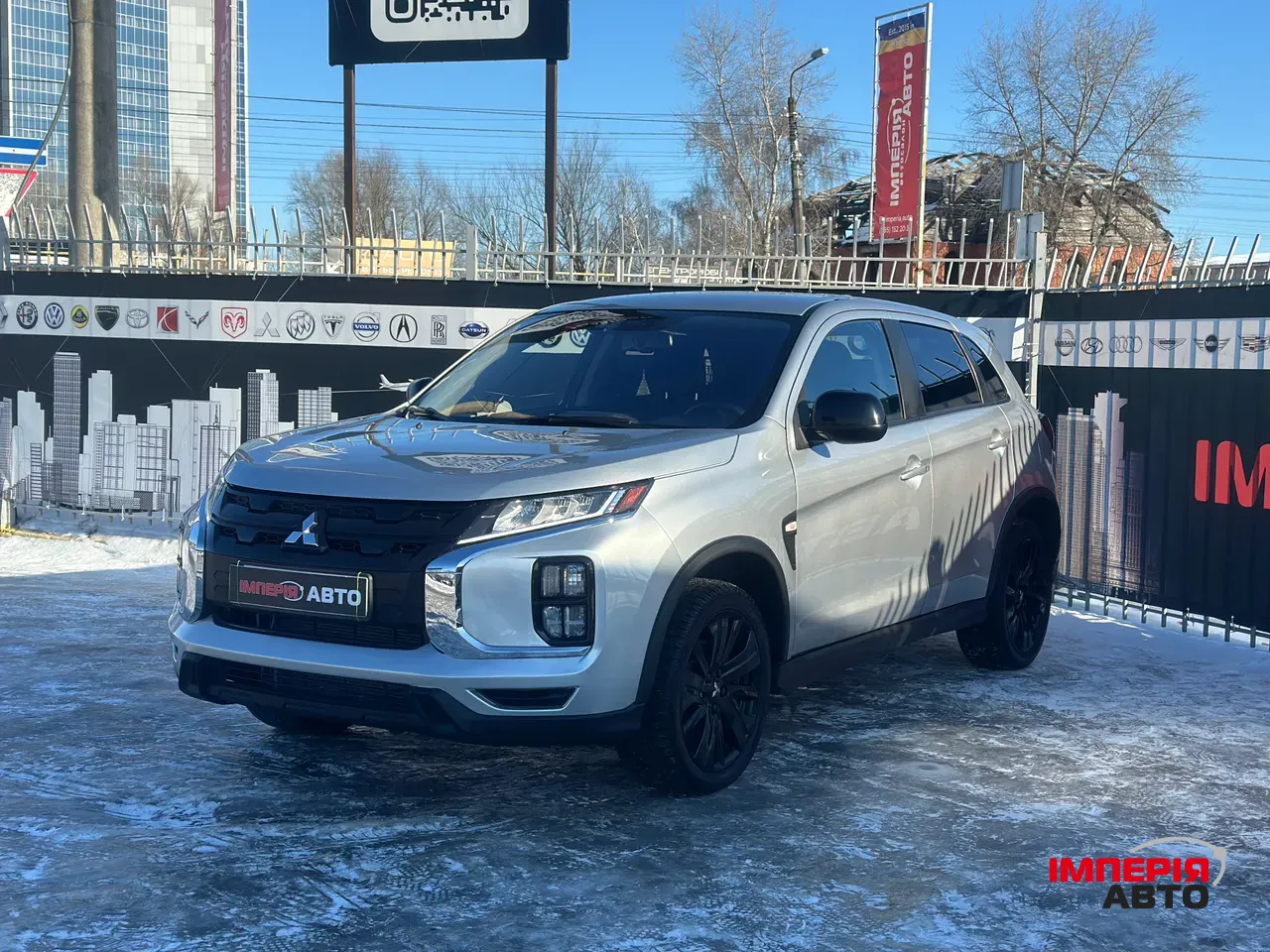 Mitsubishi Outlander Sport - фото 2