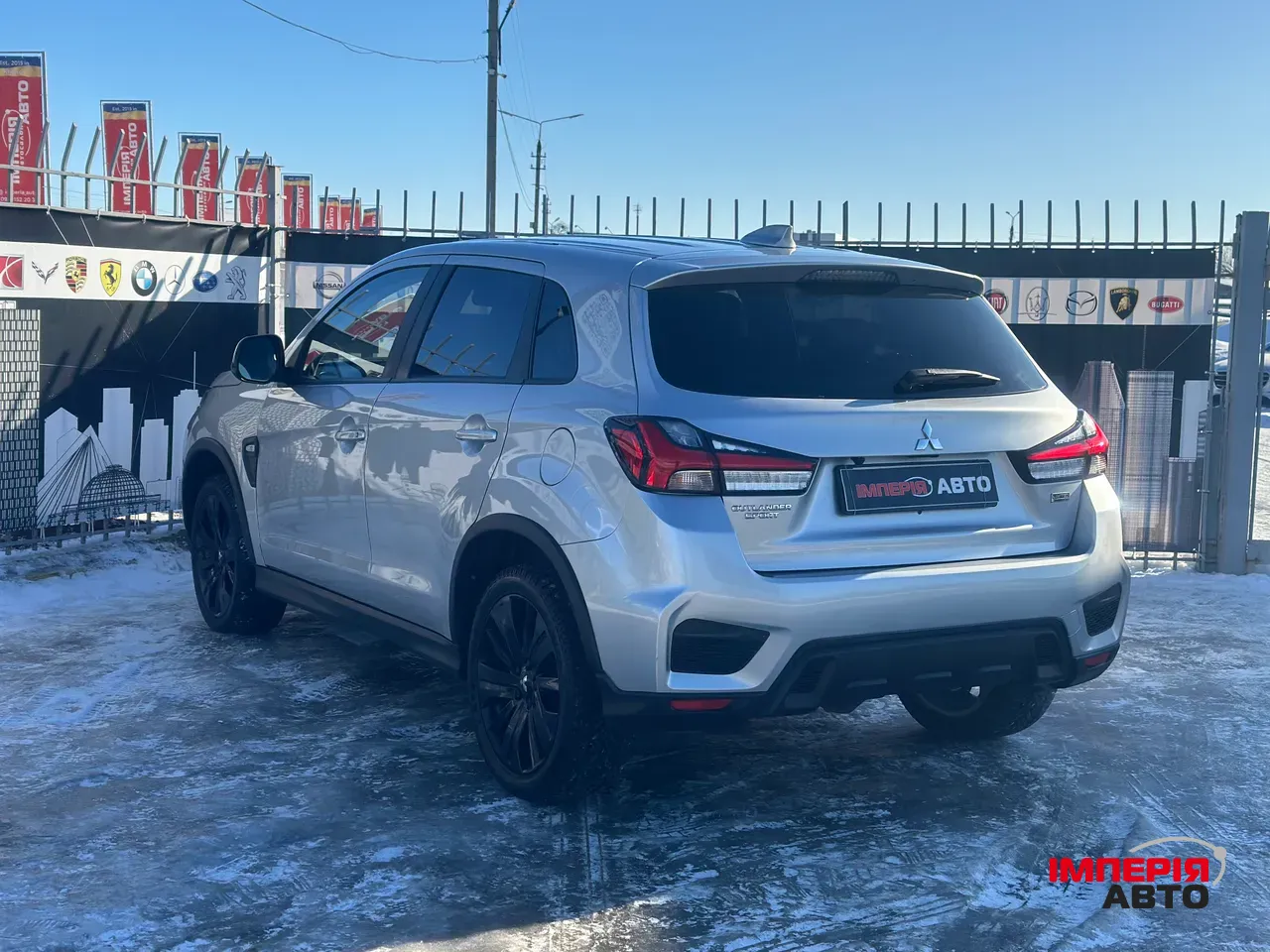 Mitsubishi Outlander Sport - фото 8