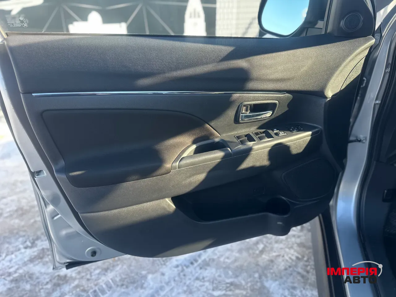 Mitsubishi Outlander Sport - фото 11