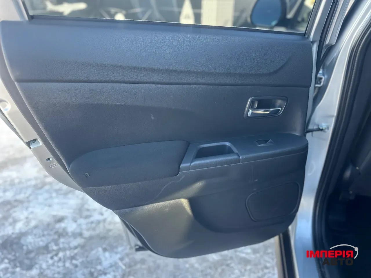 Mitsubishi Outlander Sport - фото 10