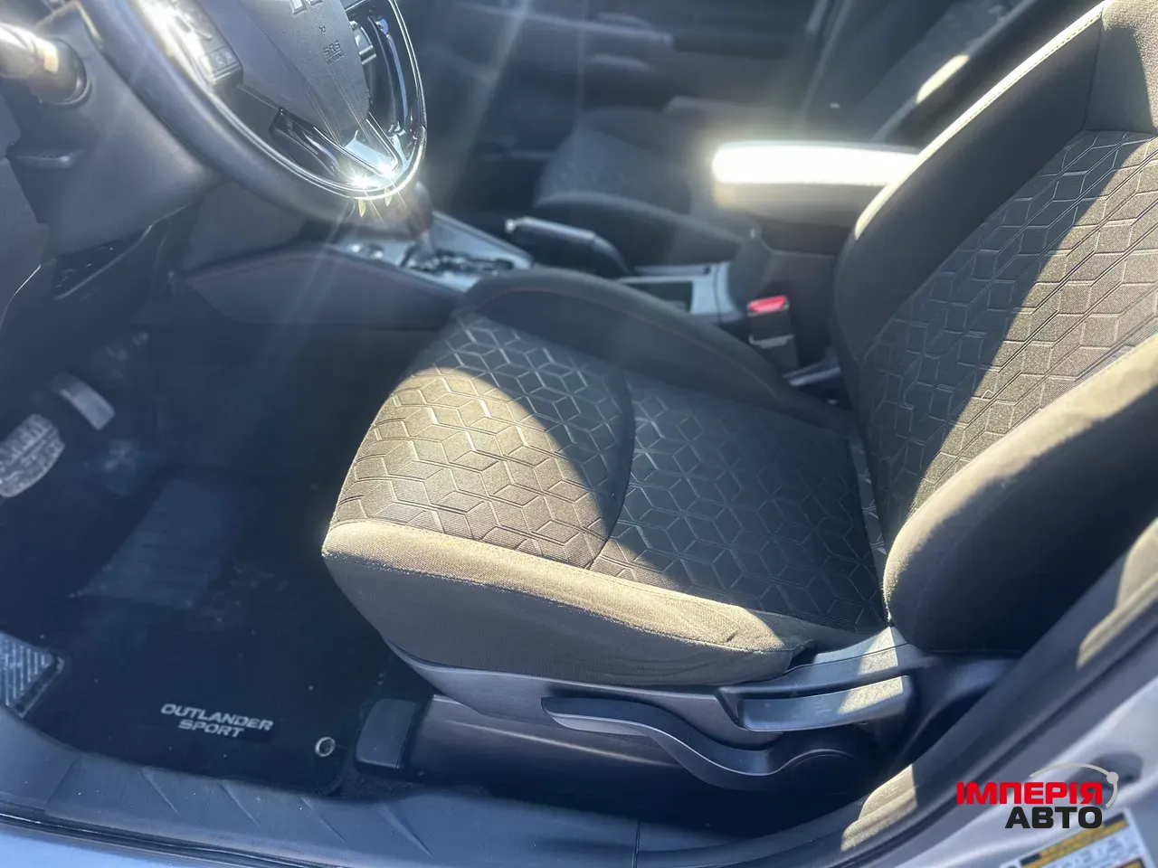 Mitsubishi Outlander Sport - фото 13