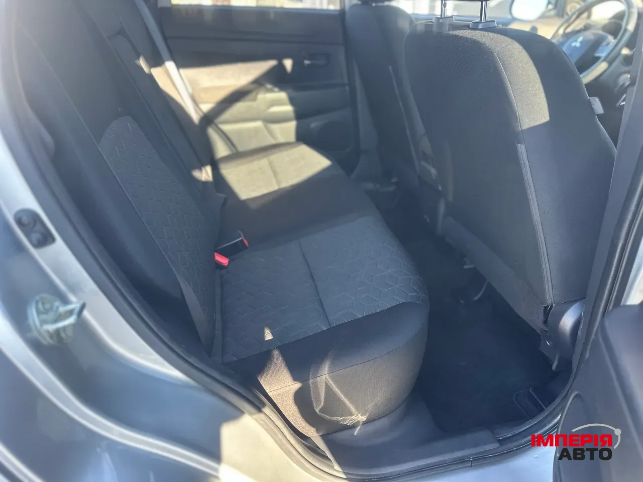 Mitsubishi Outlander Sport - фото 14