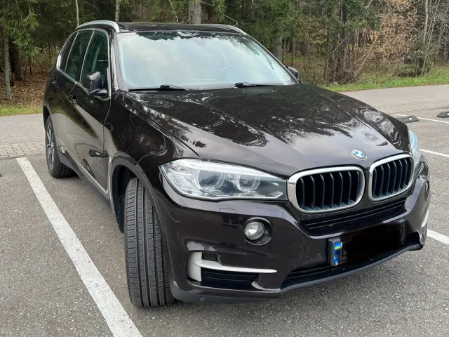 BMW X5 - фото 2
