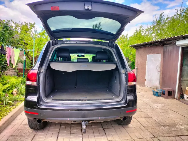 Volkswagen Touareg - фото 5