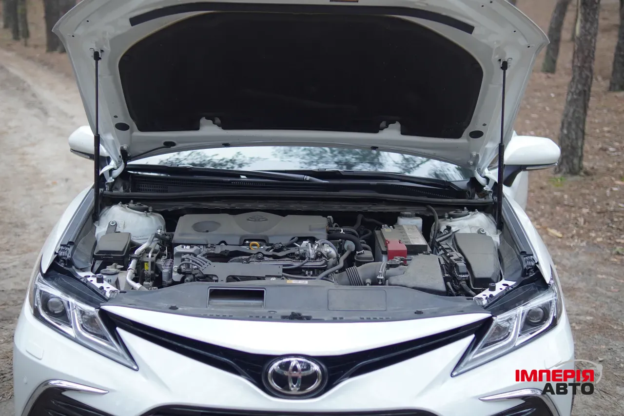 Toyota Camry - фото 14