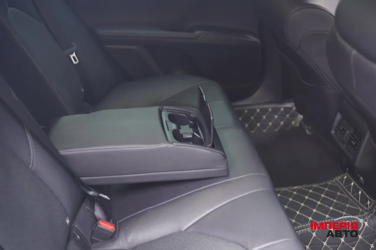 Toyota Camry - фото 11