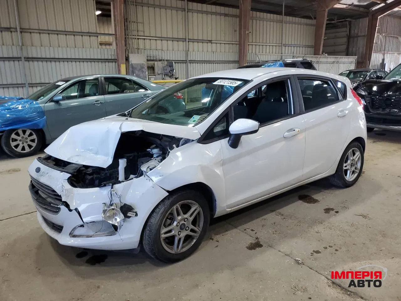 Ford Fiesta - фото 1