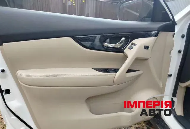 Nissan Rogue - фото 4