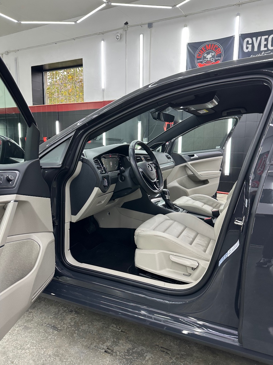 Volkswagen Golf - фото 2