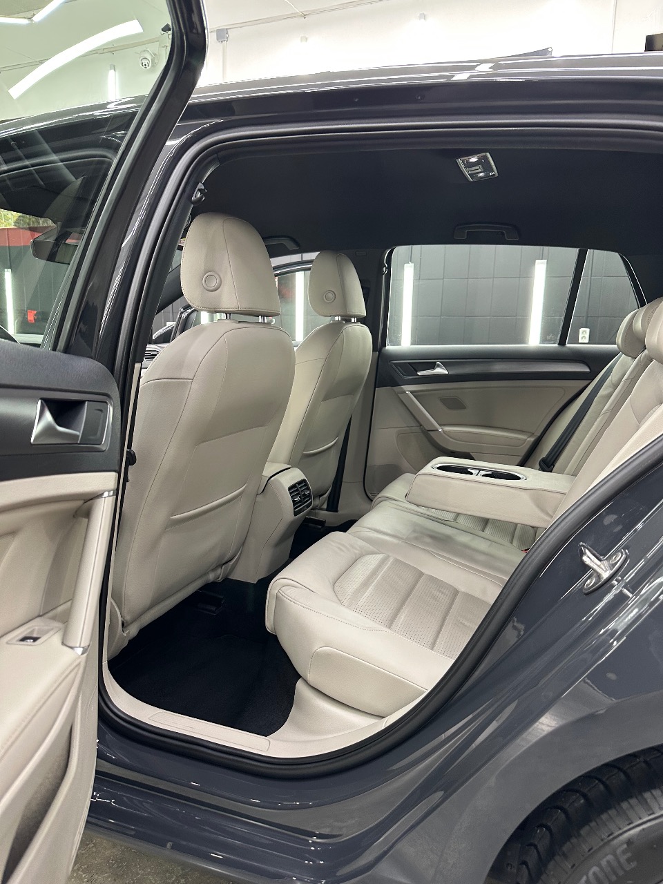 Volkswagen Golf - фото 18