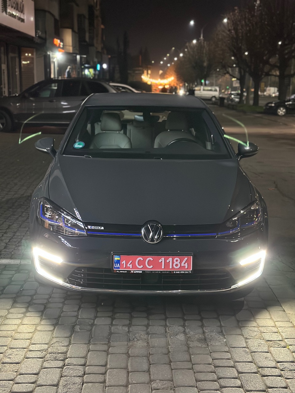 Volkswagen Golf - фото 8