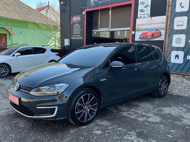 Volkswagen Golf - фото 4
