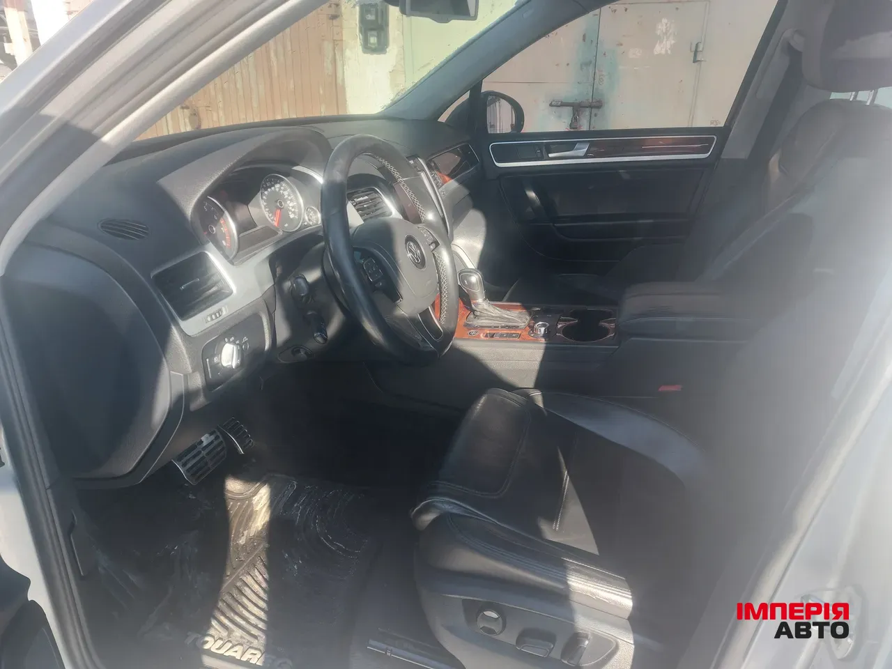 Volkswagen Touareg - фото 24