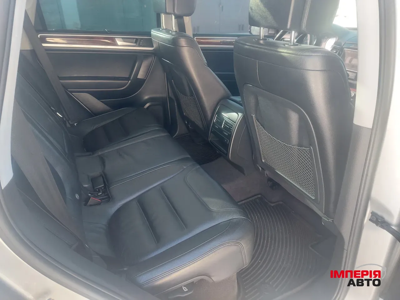 Volkswagen Touareg - фото 20