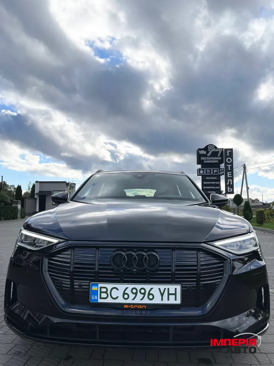 Audi e-tron - фото 3