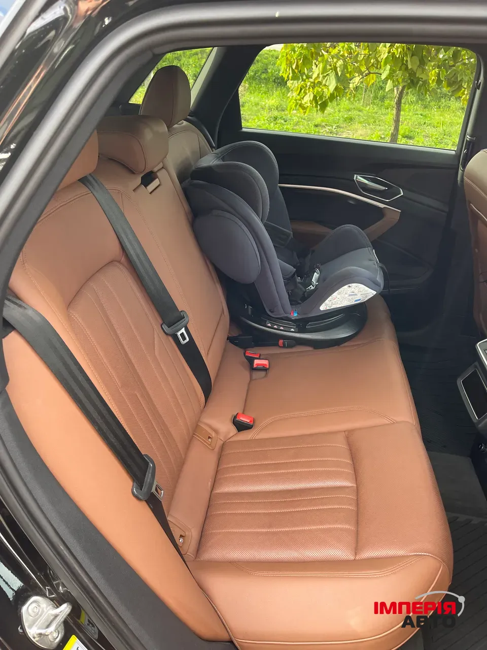 Audi e-tron - фото 22