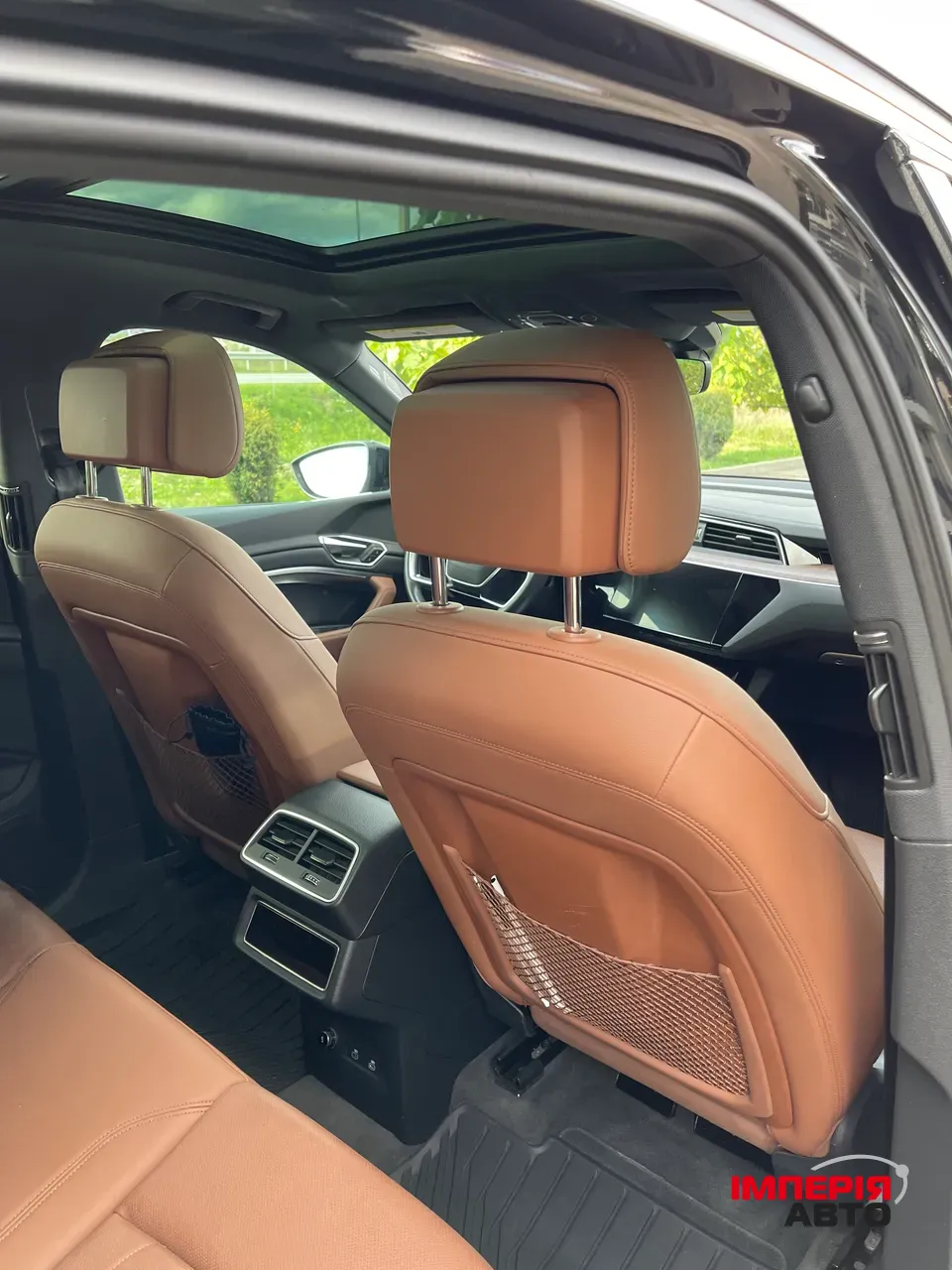 Audi e-tron - фото 20