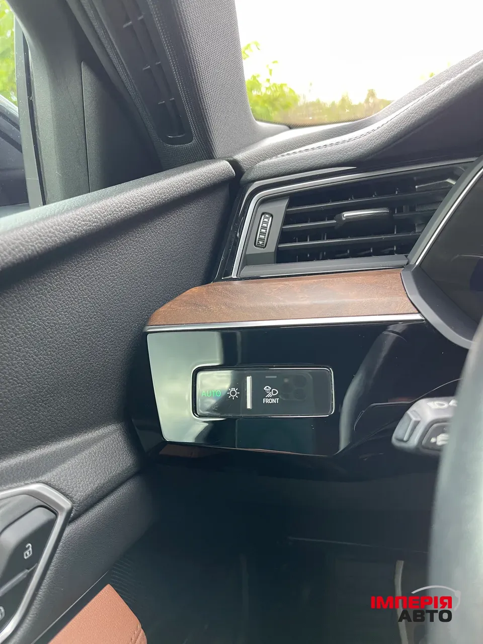 Audi e-tron - фото 16