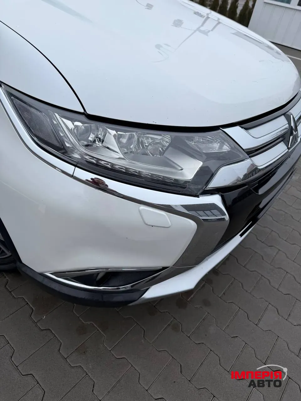 Mitsubishi Outlander - фото 3