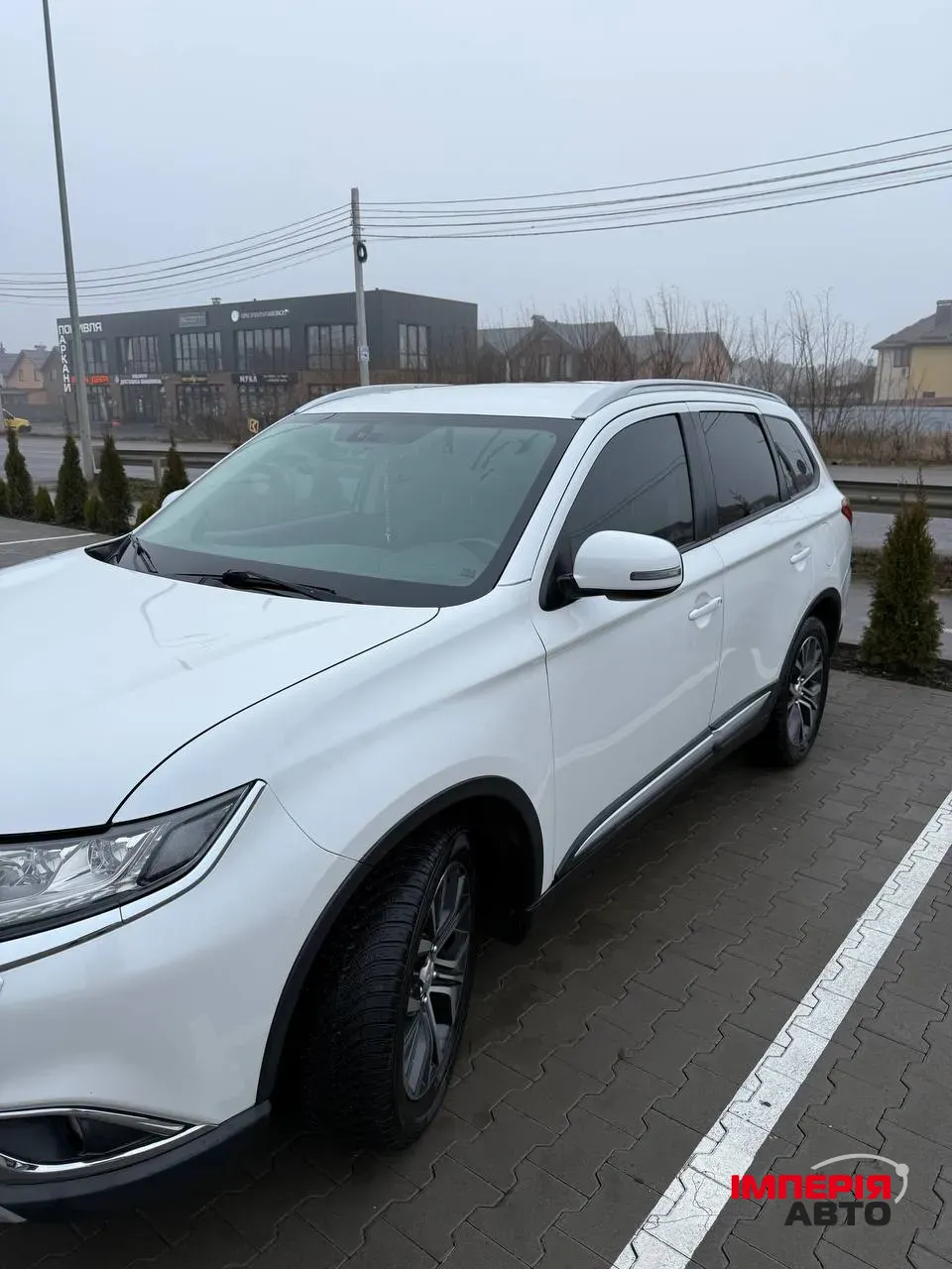 Mitsubishi Outlander - фото 2