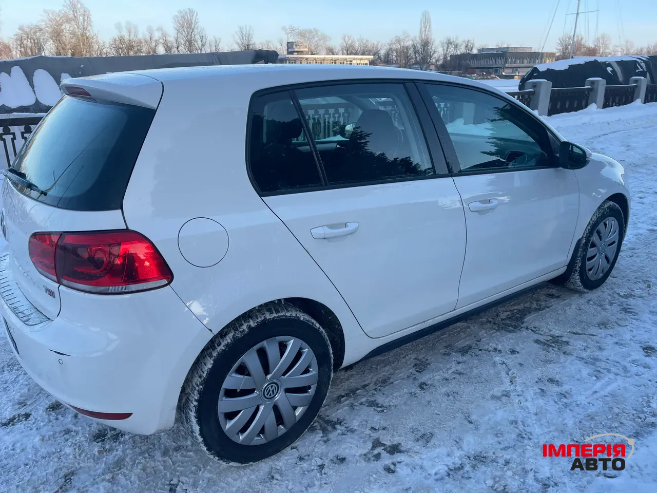 Volkswagen Golf - фото 3