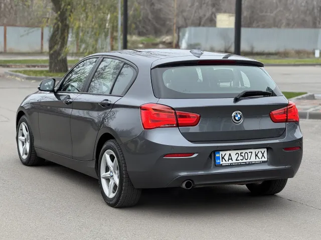 BMW 1 серії - фото 3