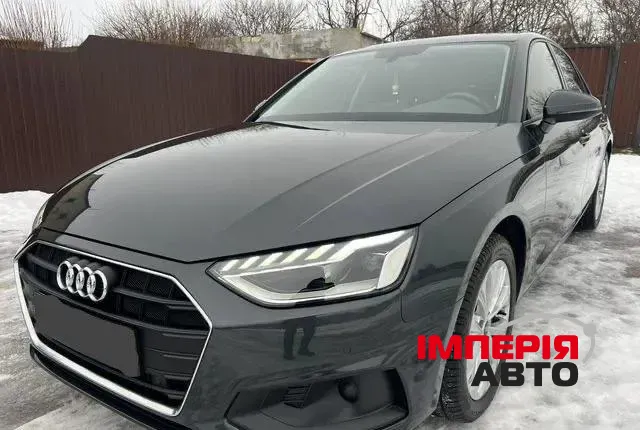 Audi A4 - фото 5