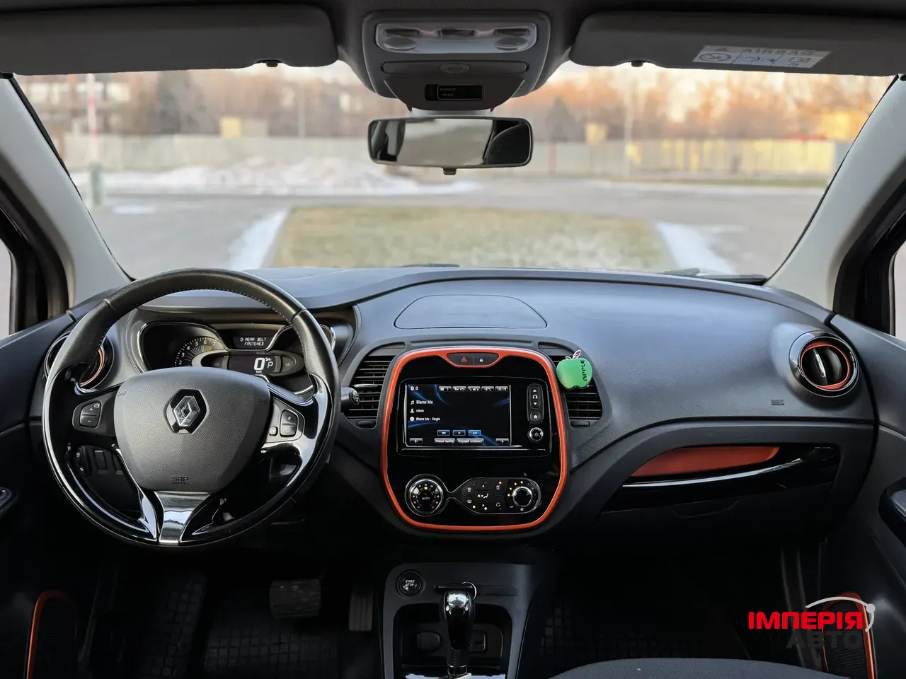 Renault Captur - фото 17