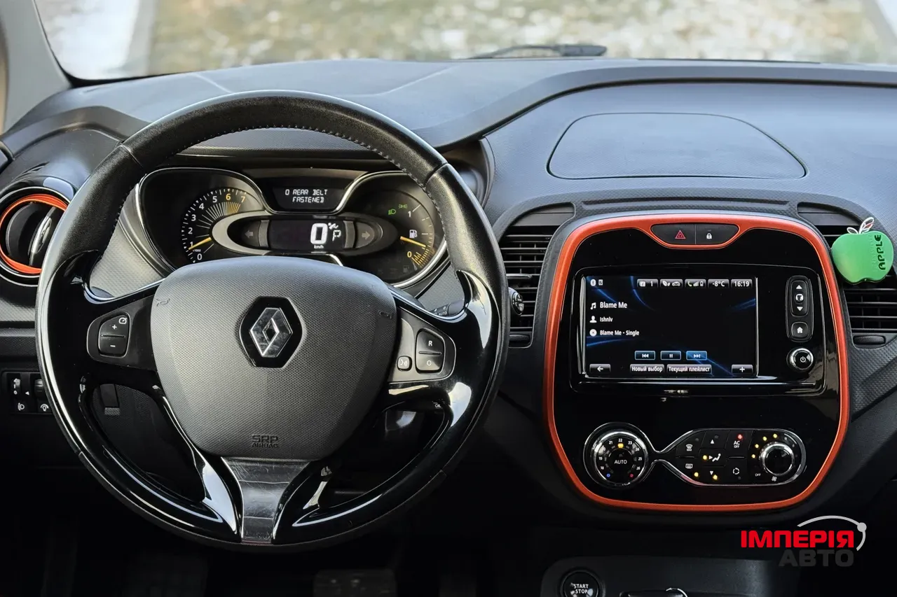 Renault Captur - фото 18