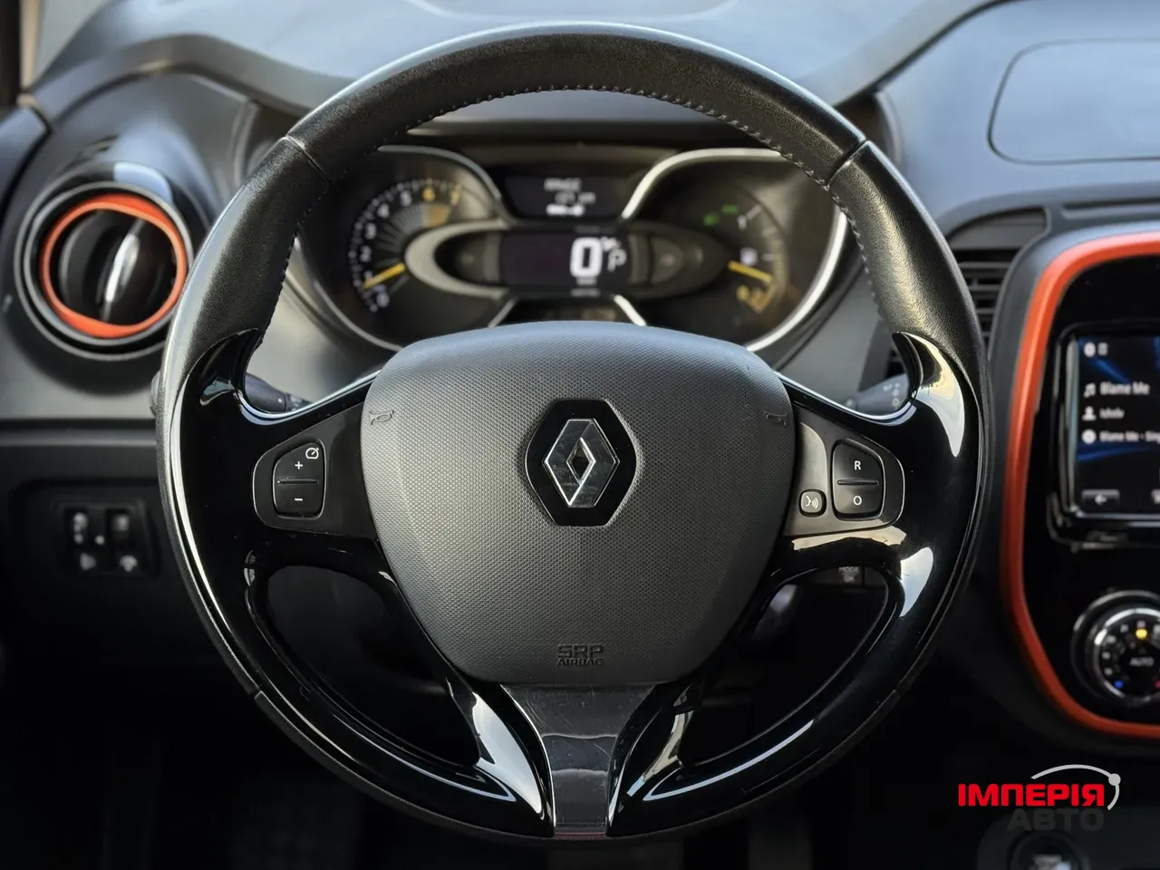 Renault Captur - фото 20