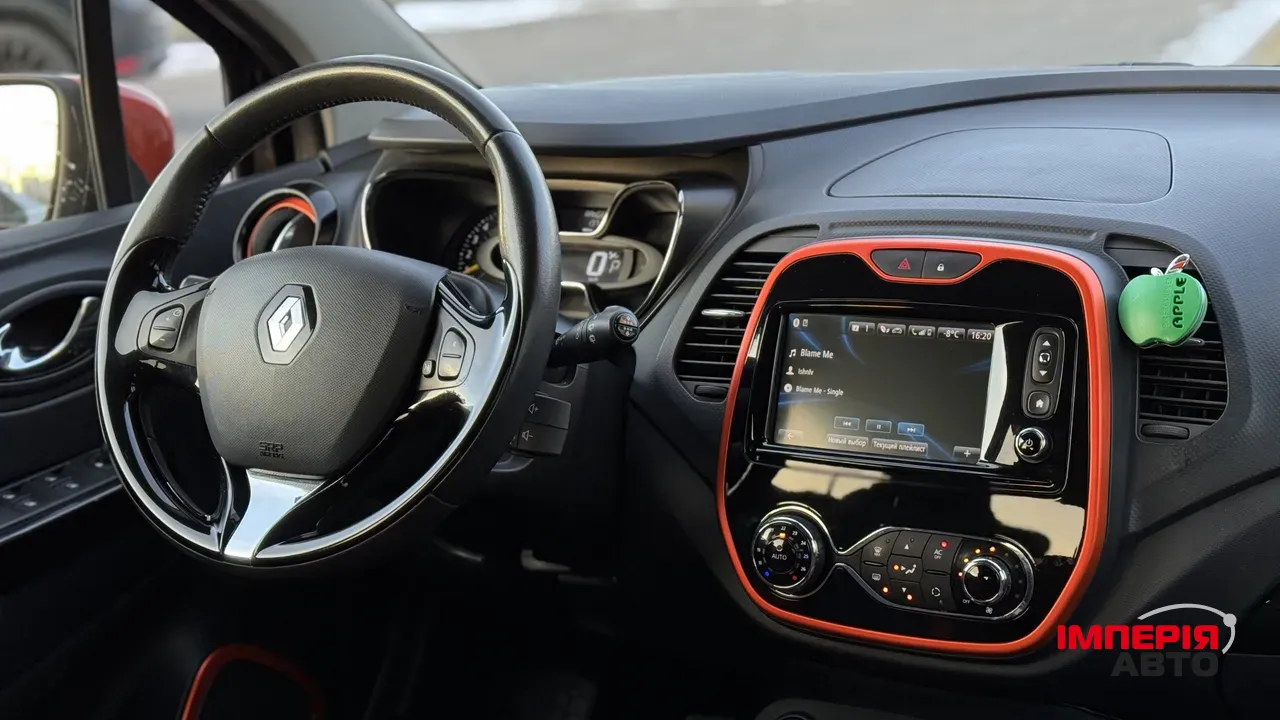 Renault Captur - фото 19