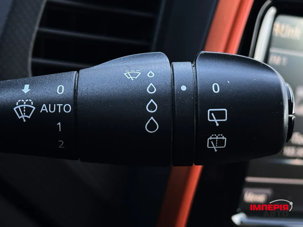 Renault Captur - фото 25