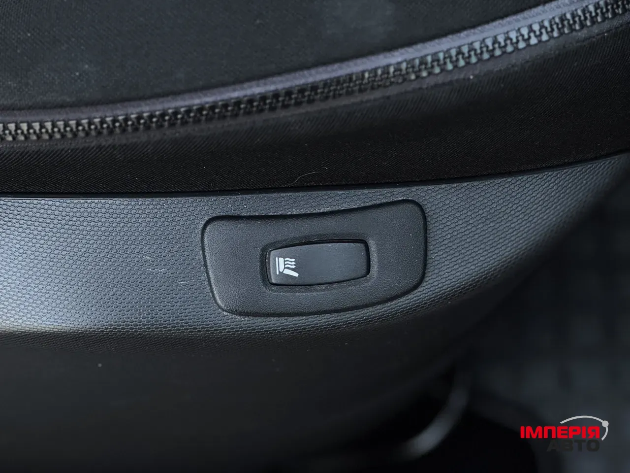 Renault Captur - фото 39