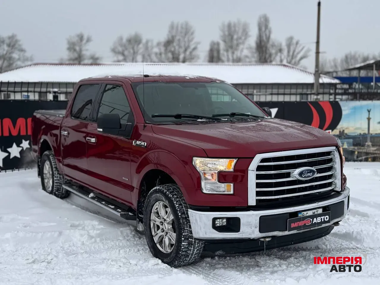 Ford F-150 - фото 1