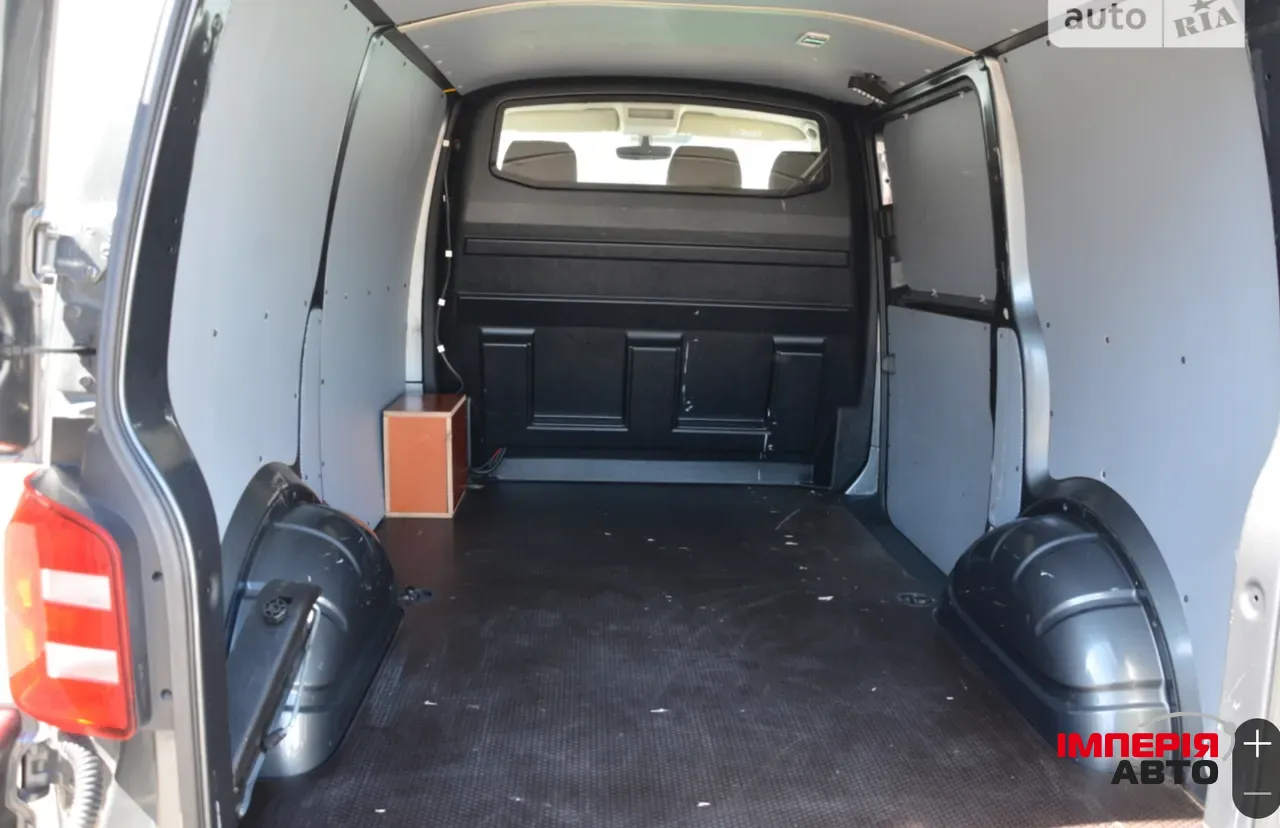 Volkswagen Transporter - фото 6