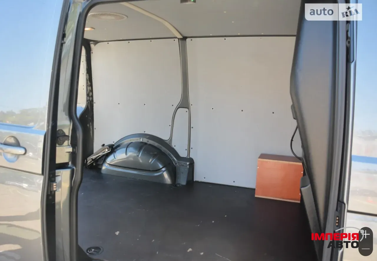 Volkswagen Transporter - фото 7