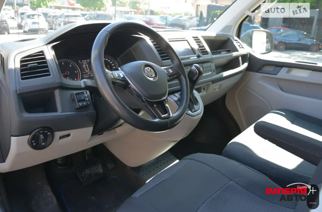 Volkswagen Transporter - фото 11