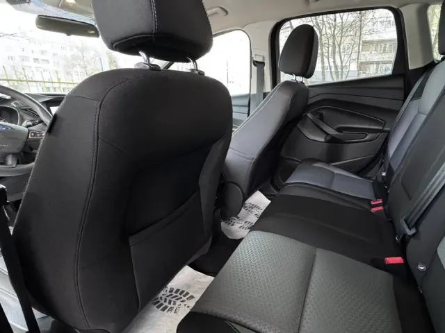 Ford Escape - фото 5