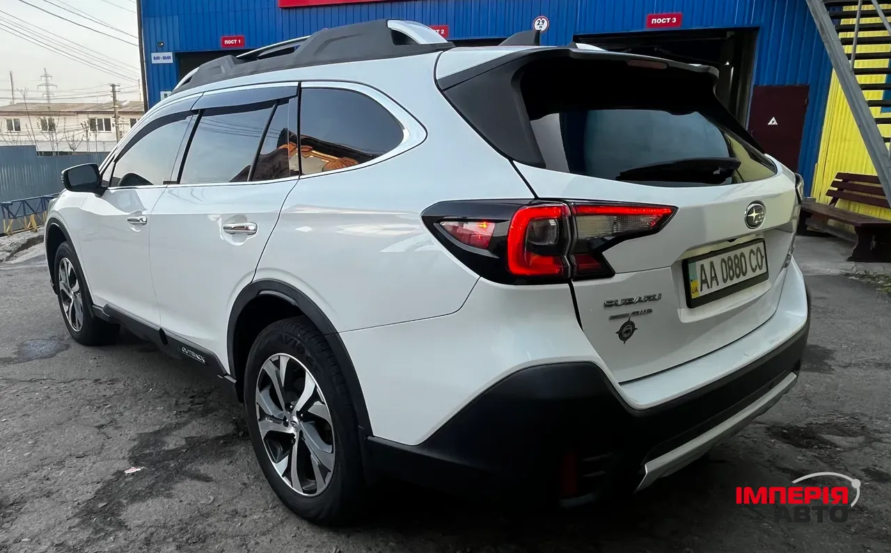 Subaru Outback - фото 7