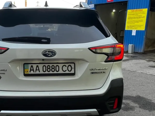 Subaru Outback - фото 3