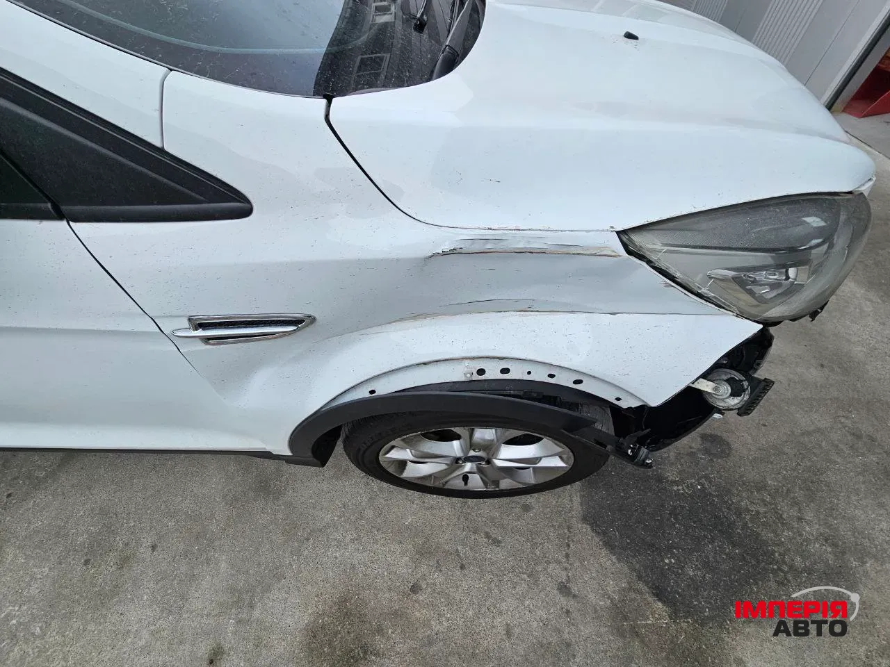 Ford Kuga - фото 8