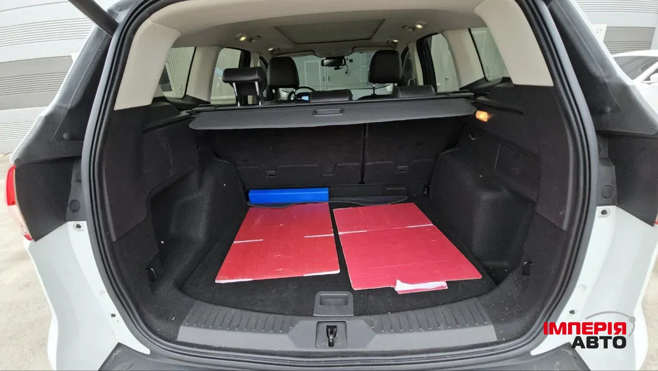 Ford Kuga - фото 14