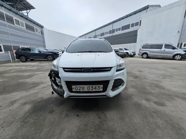 Ford Kuga - фото 2