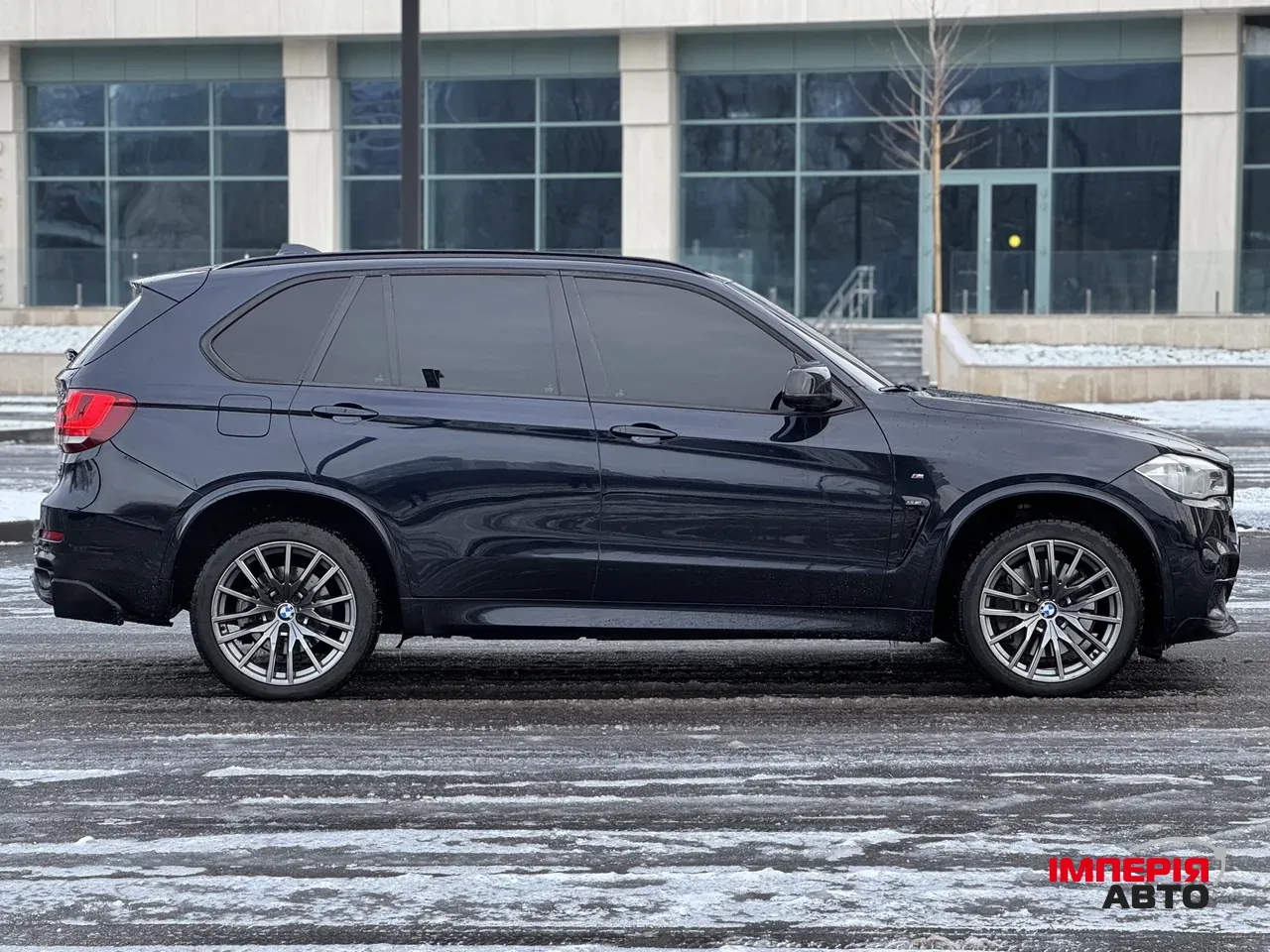 BMW X5 - фото 8