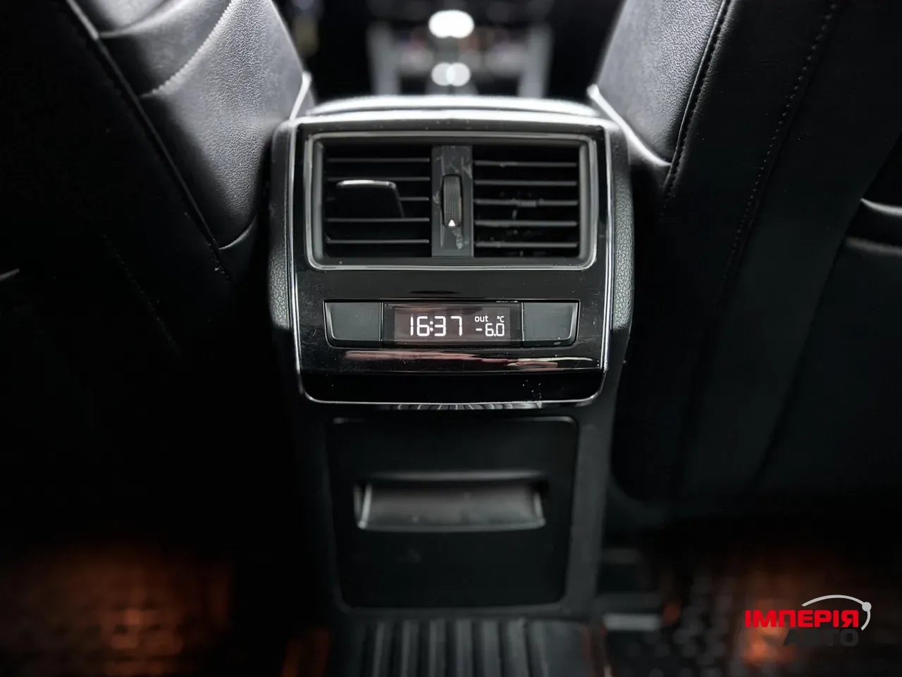 Skoda Superb - фото 40