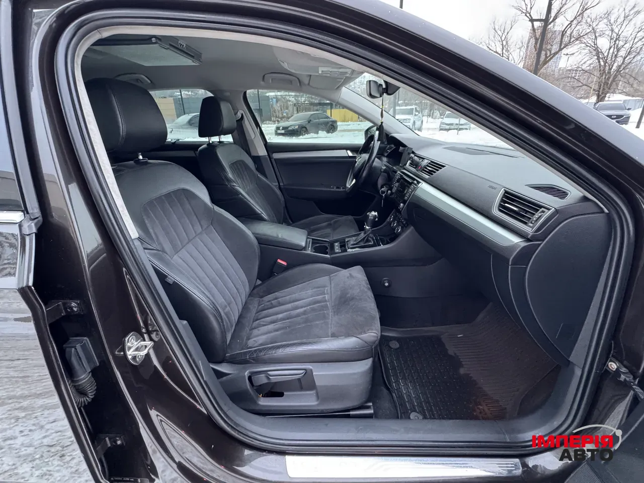 Skoda Superb - фото 12