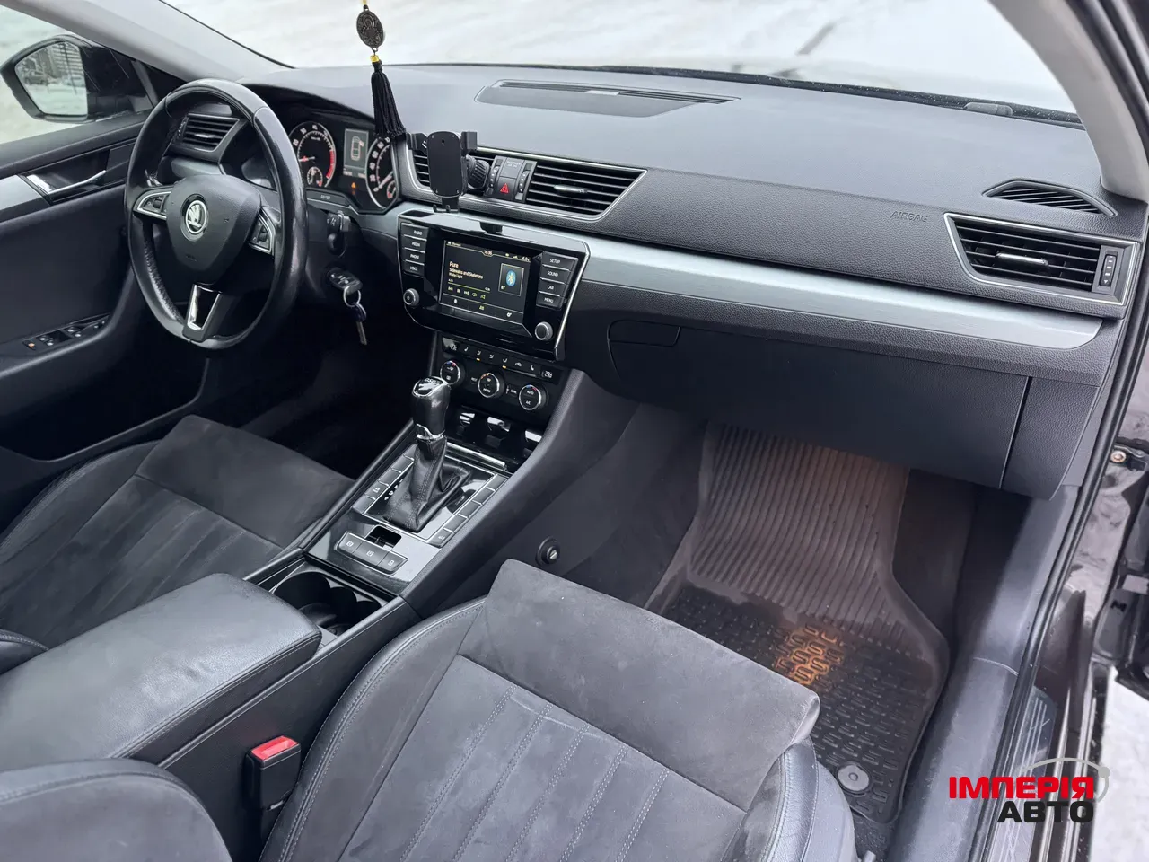 Skoda Superb - фото 13