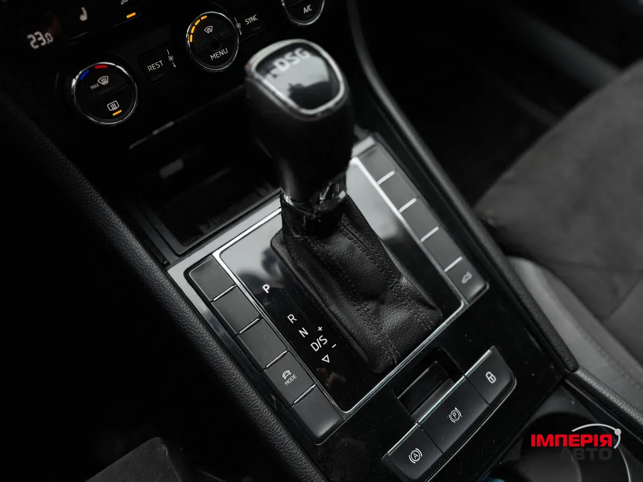 Skoda Superb - фото 30