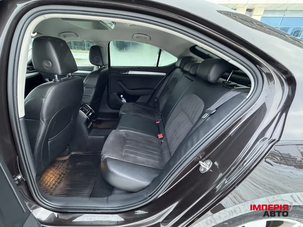 Skoda Superb - фото 37