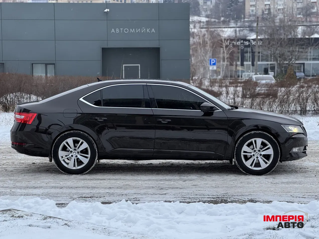 Skoda Superb - фото 8